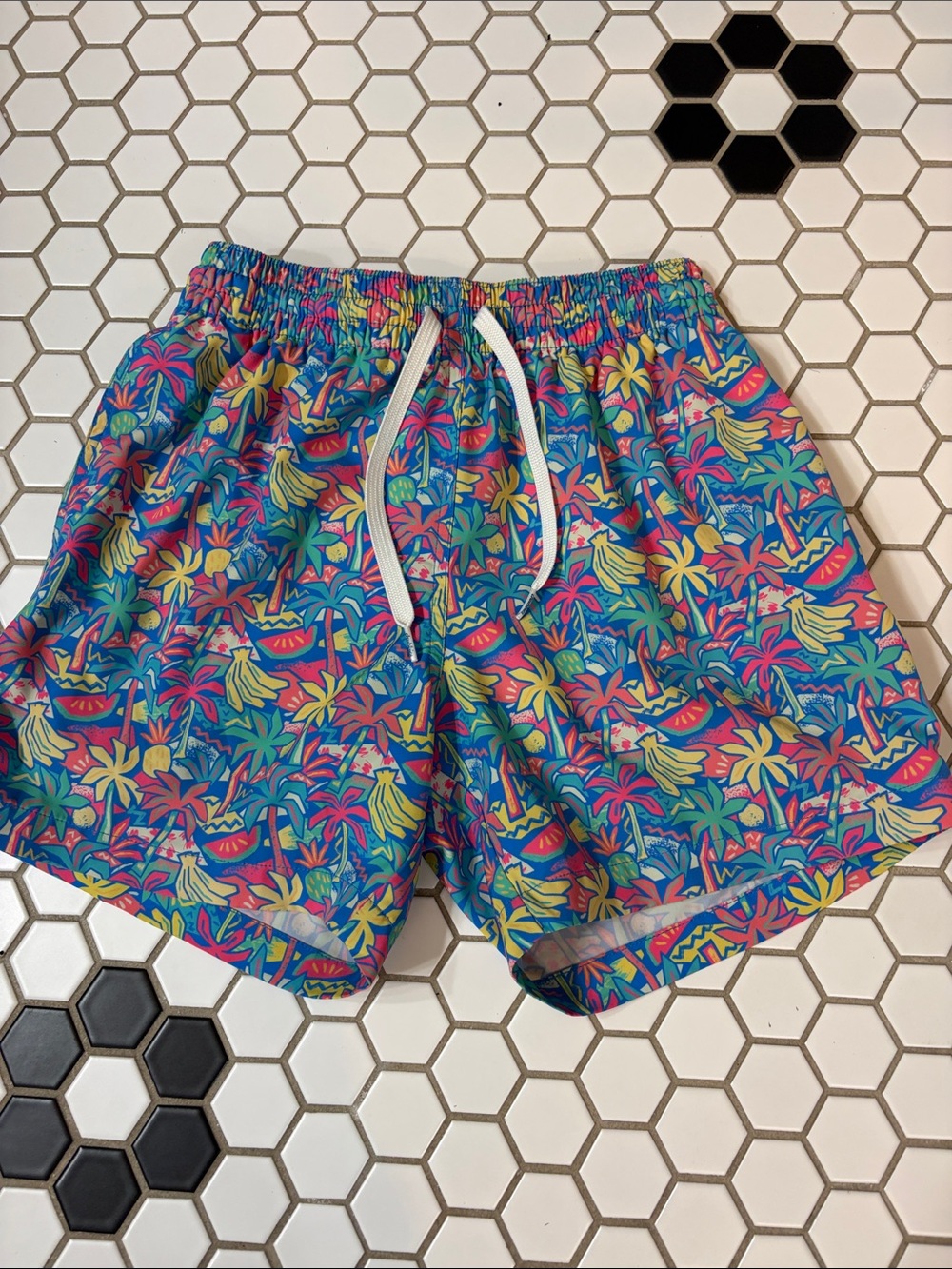 Men’s chubbies Bright Tropical Print Swim Shorts - Blue, Pink, Yellow men’s xs